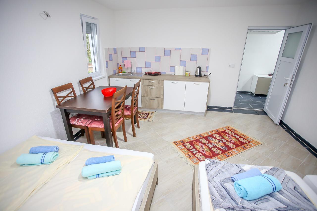 Apartments River Una 3 Bihac Bagian luar foto