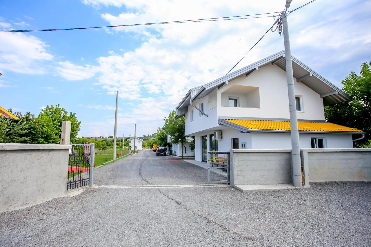 Apartments River Una 3 Bihac Bagian luar foto